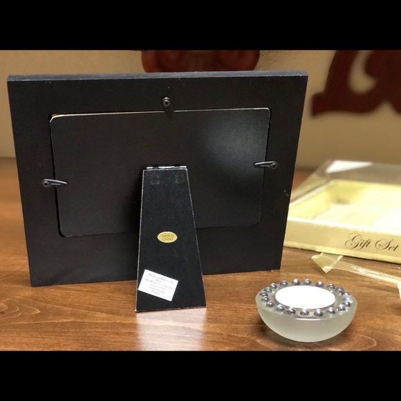 Picture Frame - Picture 3 of 6